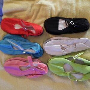 Oriental Mary Jane shoes